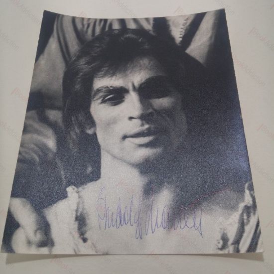 Picture of Rudolf Nureyev (Signed Photograph)