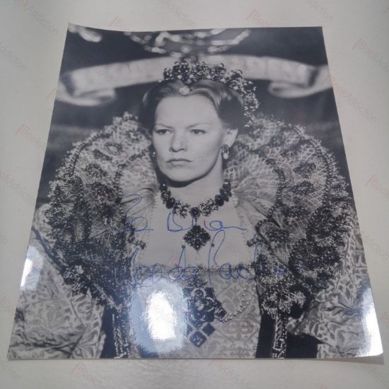 Picture of Glenda Jackson  (Signed and inscribed Photograph)