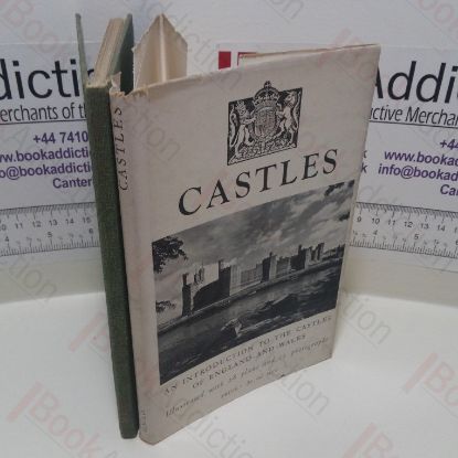 Picture of Castles : An Introduction to the Castles of England and Wales