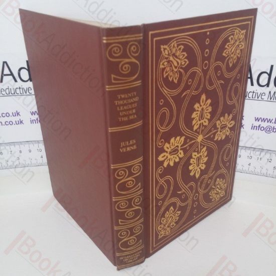 Picture of Twenty Thousand Leagues Under the Sea (International Collectors Library)