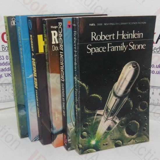 Picture of Starman Jones; Double Star; The Star Beast; Tunnel in the Sky; The Puppet Masters; Space Family Stone (Robert Heinlein Science Fiction Collection) (Six volumes)