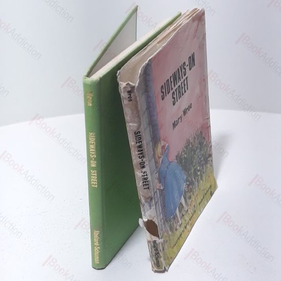 Picture of Sideways-On Street