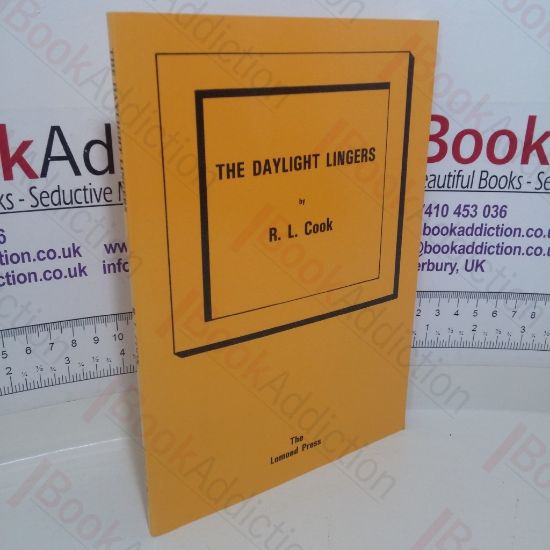 Picture of The Daylight Lingers: Poems