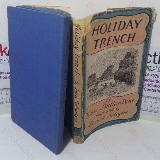 Picture of Holiday Trench