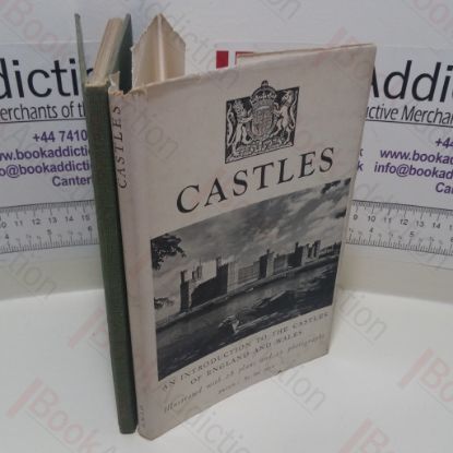 Picture of Castles : An Introduction to the Castles of England and Wales
